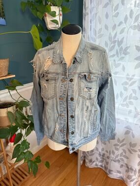 Leith Nordstrom Distressed Denim Jacket Light Wash Small